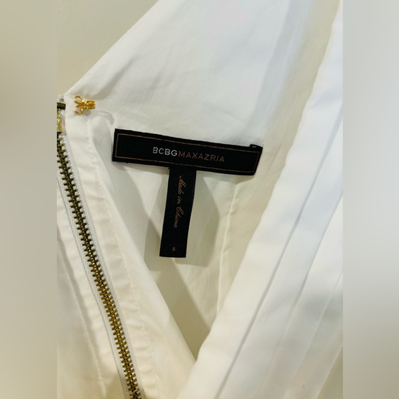 BCBGMAXAZRIA White WOMEN'S Twist Front TANK TOP V Neck Summer SLEEVELESS  Size S - Picture 3 of 4